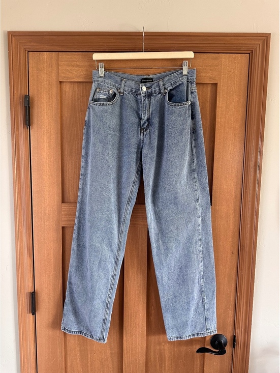 White Fox Boutique Denim - White Fox Boutique Mid Rise Straight Leg Relaxed Jeans Medium Wash Women Medium